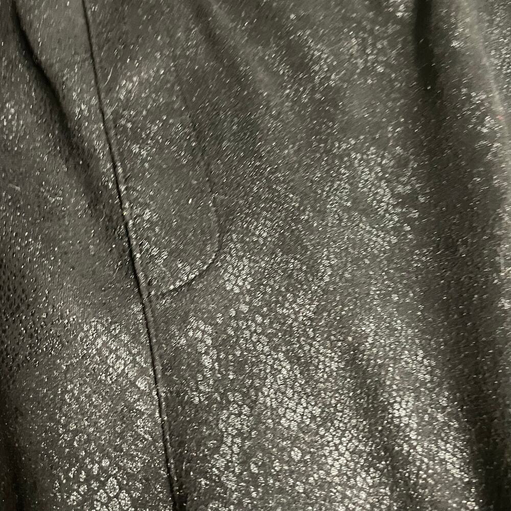 See and Be Seen Snake Skin Leggings - Picture 4 of 4